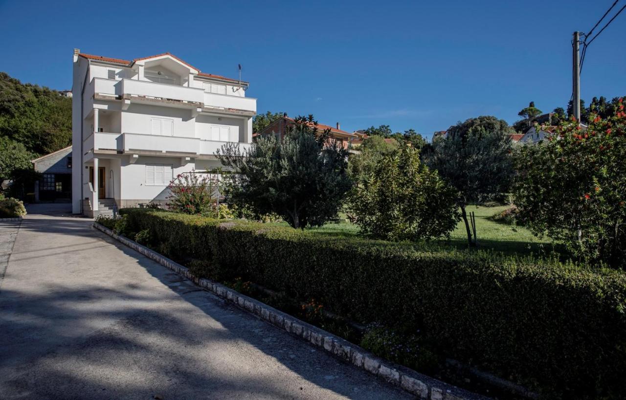 Apartments Stanicic Kampor Exterior photo
