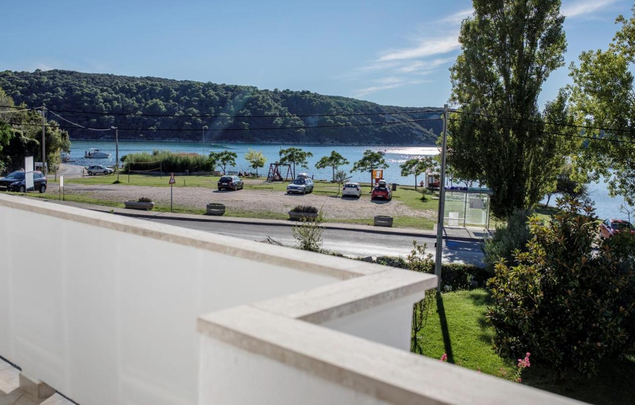Apartments Stanicic Kampor Exterior photo